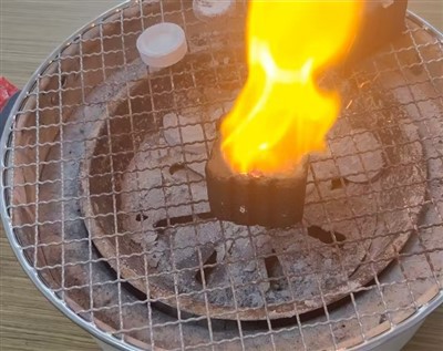 Carvão para churrasco de luz rápida
